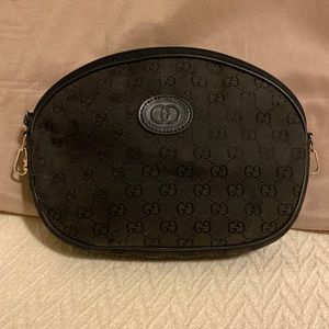 Vintage Gucci makeup bag